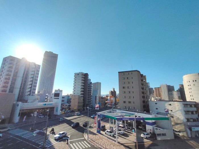 物件内観写真15　(室内からの展望)