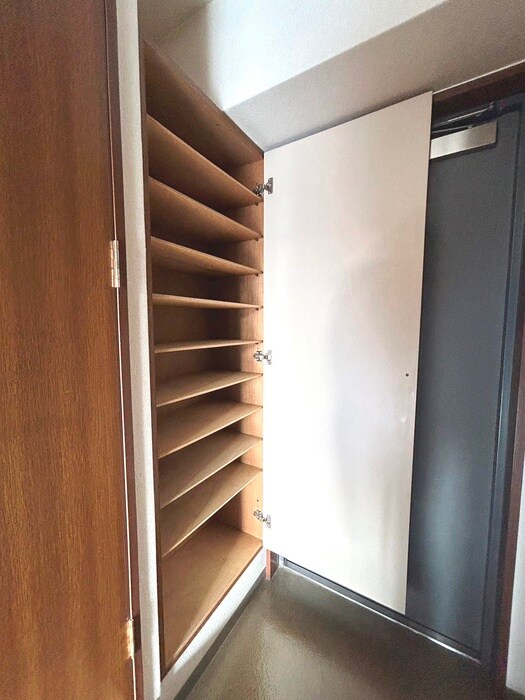 物件内観写真17　(靴箱)