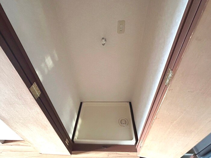 物件内観写真22　(洗濯機置場)