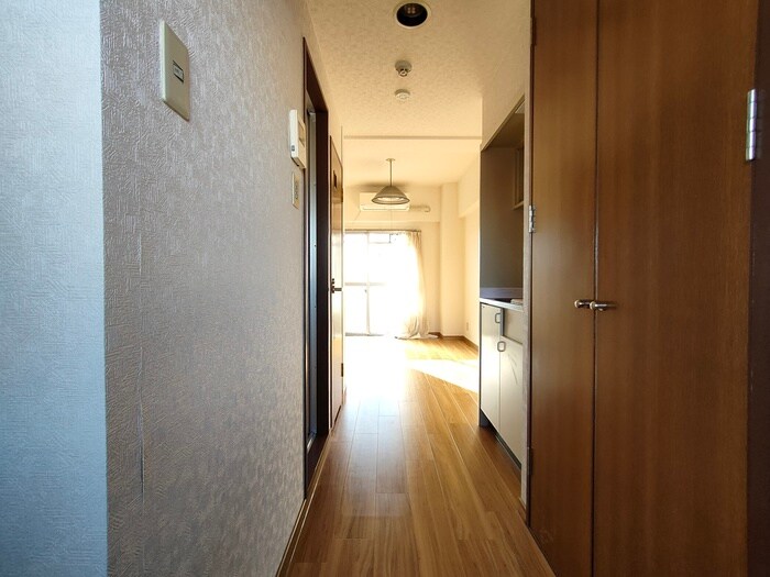 物件内観写真22　(玄関)