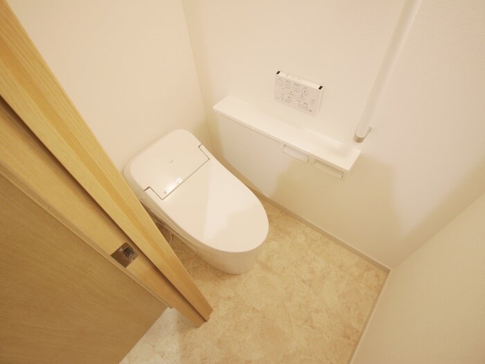 物件内観写真10　(トイレ)