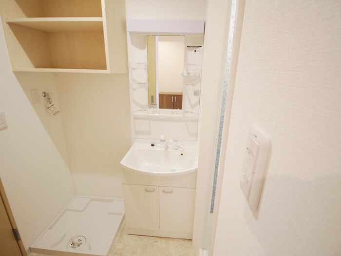 物件内観写真11　(洗面)