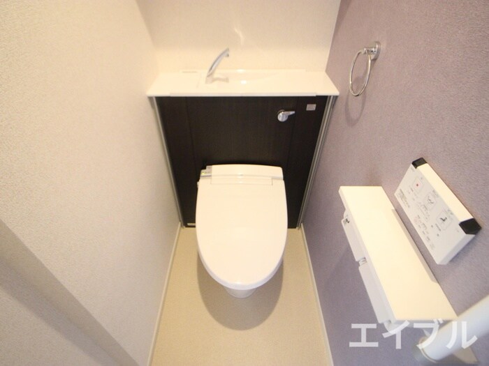 物件内観写真12　(トイレ)