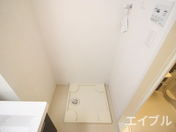 物件内観写真19　(洗濯機置場)