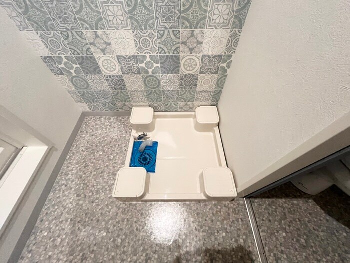 物件内観写真14　(洗濯機置場)