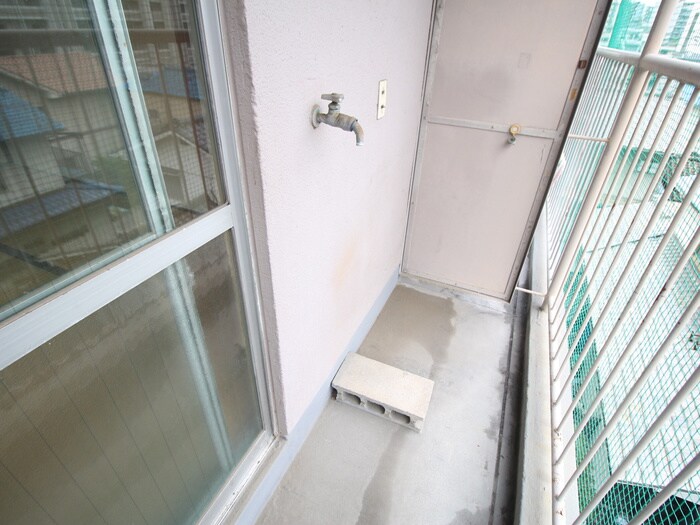 物件内観写真15　(洗濯機置場)