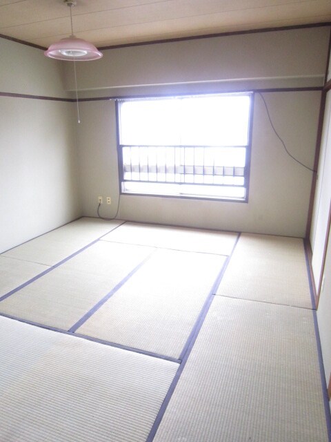 物件内観写真16　(室内からの展望)