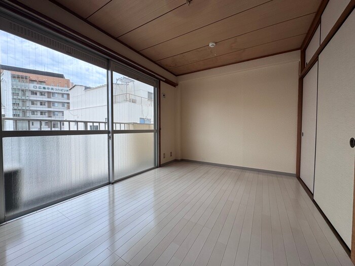 物件内観写真7　(居室)