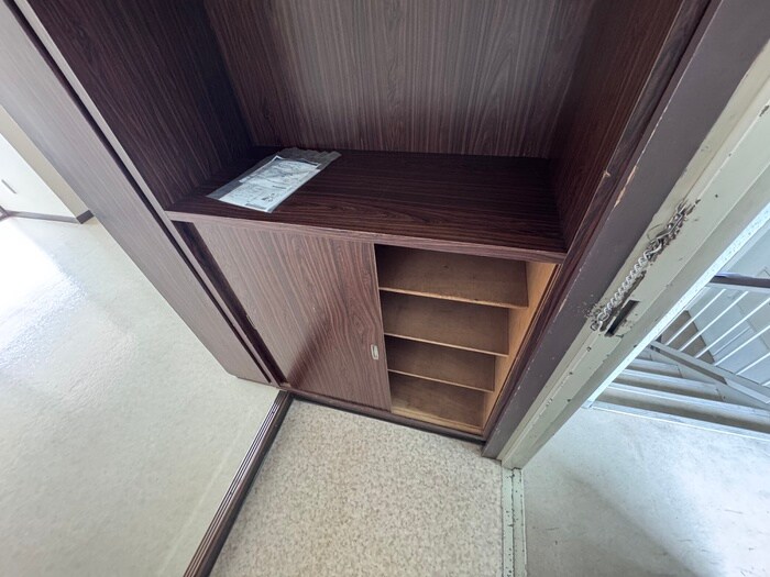 物件内観写真17　(靴箱)