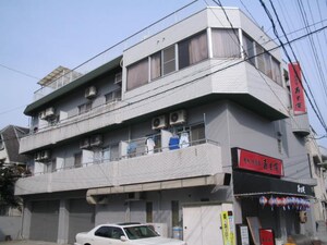 ハイツ達川外観写真