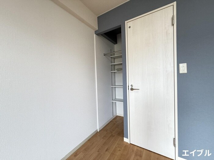 物件内観写真11　(収納)