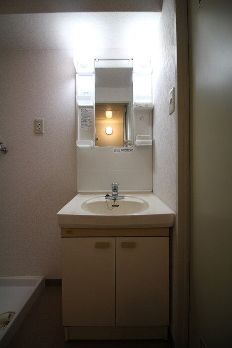 物件内観写真12　(洗面)