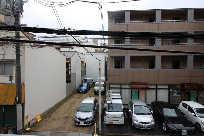 物件内観写真16　(室内からの展望)