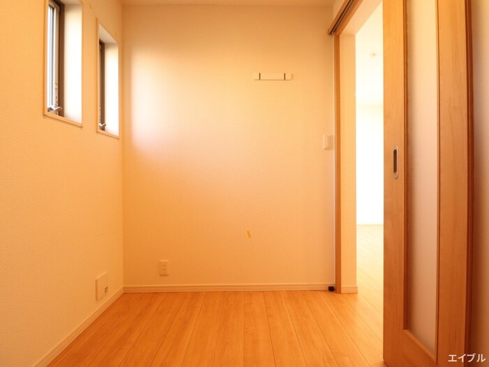 物件内観写真13　(居室)