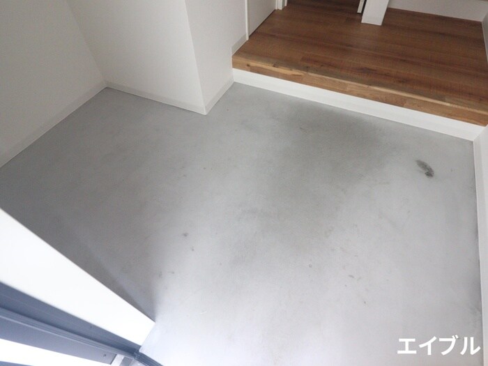 物件内観写真15　(玄関)