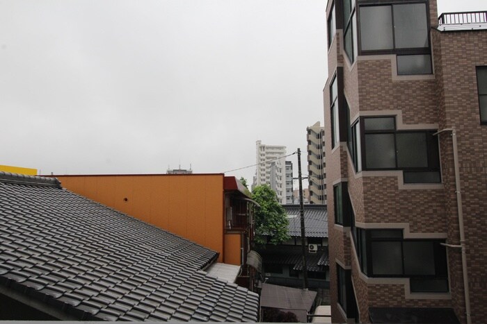 物件内観写真14　(室内からの展望)