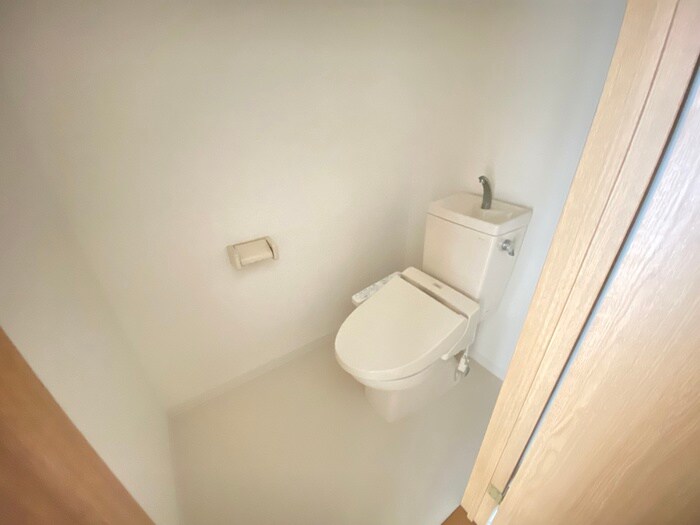 物件内観写真11　(トイレ)