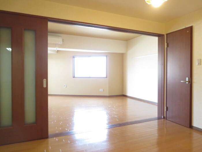 物件内観写真7　(居室)