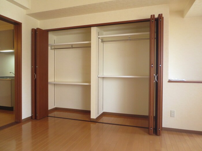 物件内観写真13　(収納)