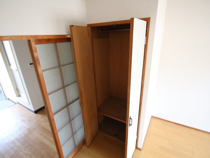 物件内観写真13　(収納)