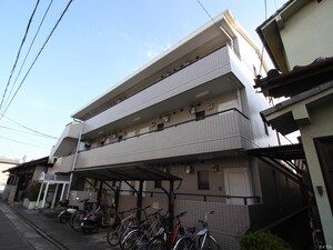 プラザワン外観写真