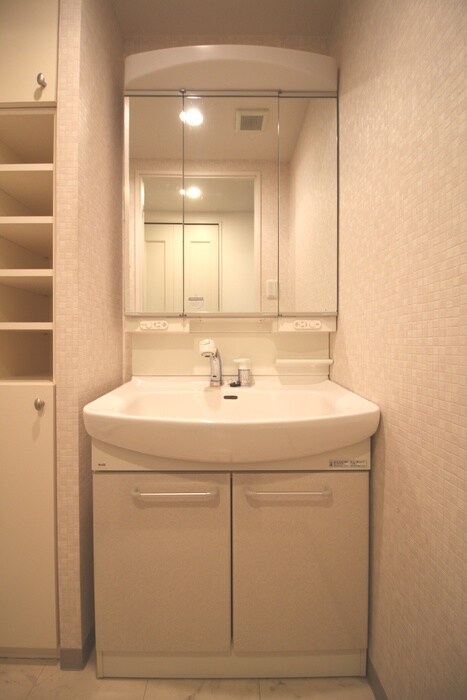 物件内観写真11　(洗面)