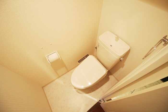 物件内観写真12　(トイレ)