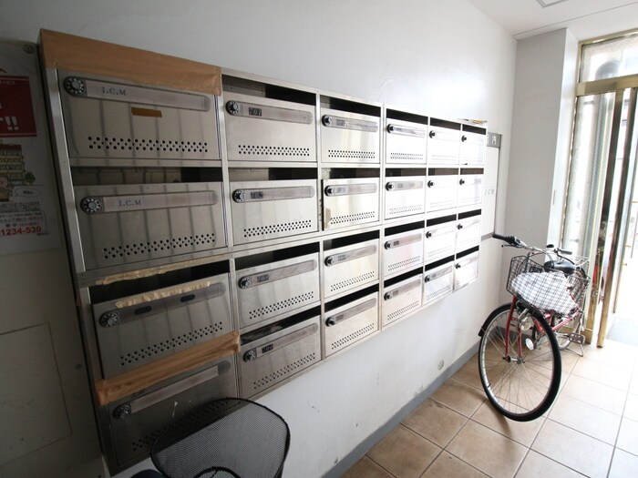 物件外観写真4　(建物設備)