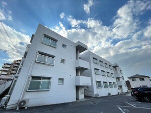 第３コ－ポ岡村外観写真