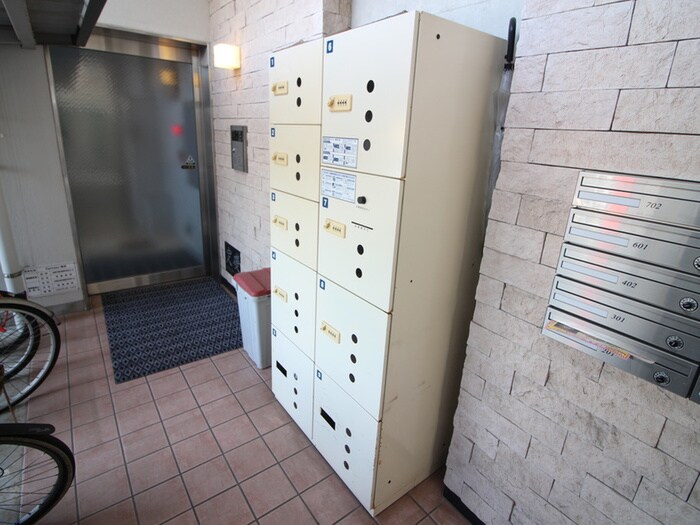 物件外観写真4　(建物設備)