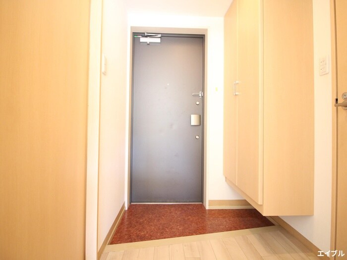 物件内観写真17　(玄関)