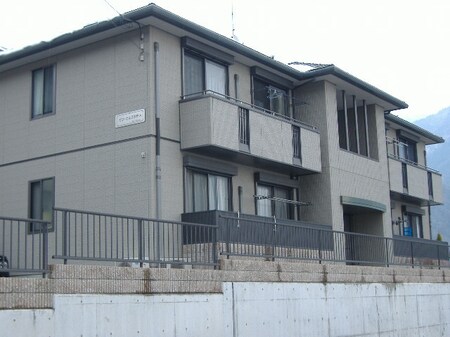 ビューヒルズ若野　B棟外観写真