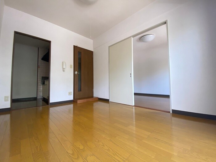 物件内観写真5　(居室)