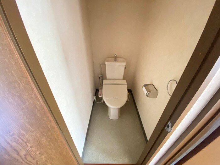物件内観写真9　(トイレ)