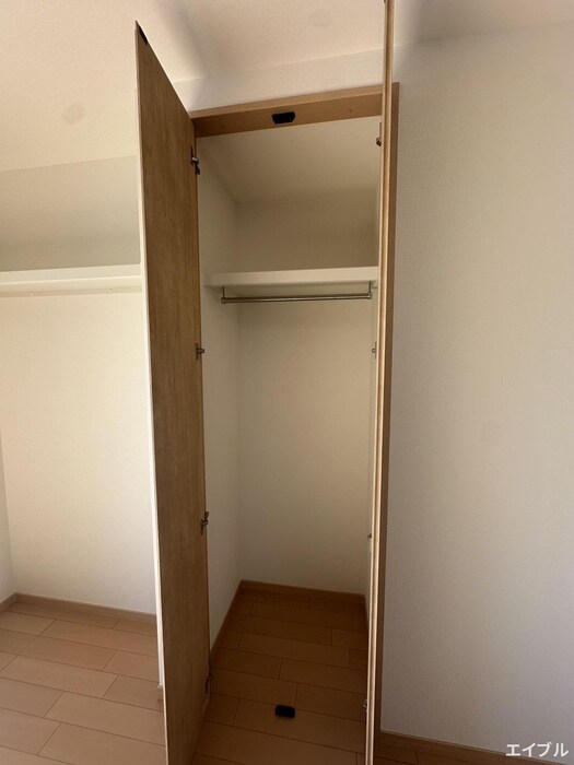 物件内観写真13　(収納)