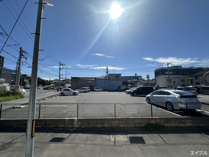 物件内観写真15　(室内からの展望)