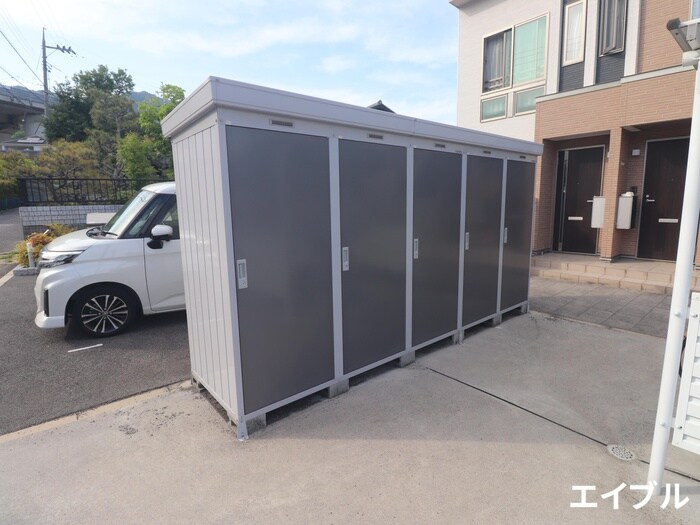 物件外観写真4　(建物設備)