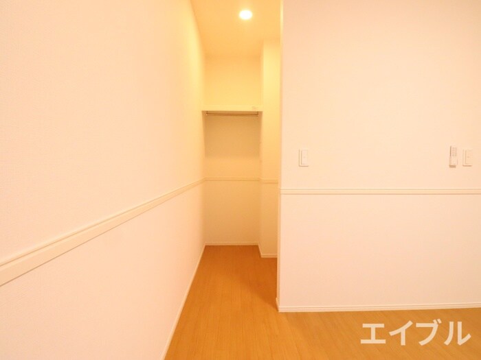 物件内観写真14　(収納)