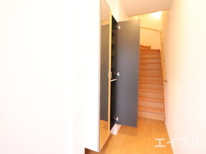 物件内観写真16　(靴箱)