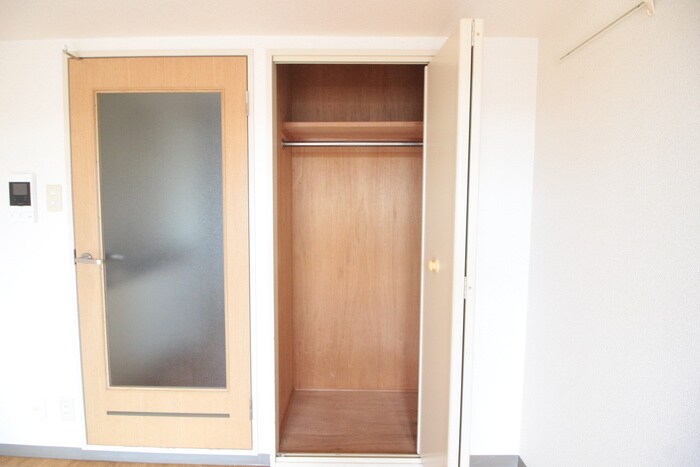 物件内観写真12　(収納)