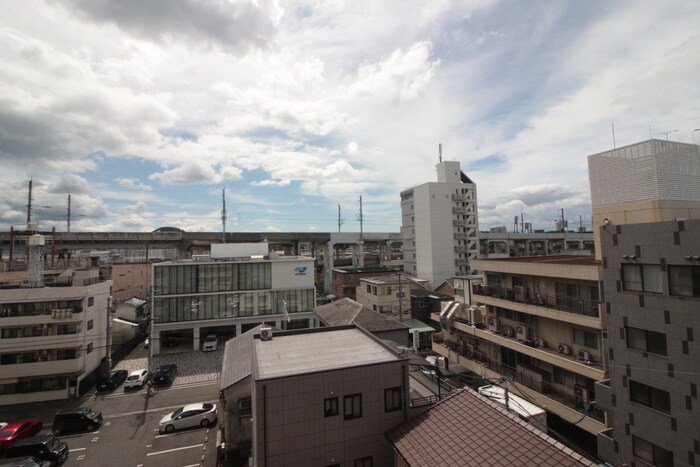 物件内観写真14　(室内からの展望)