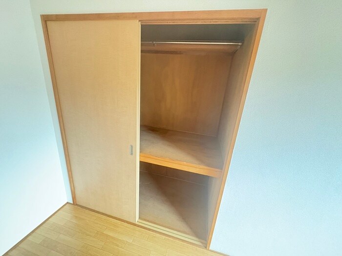 物件内観写真12　(収納)