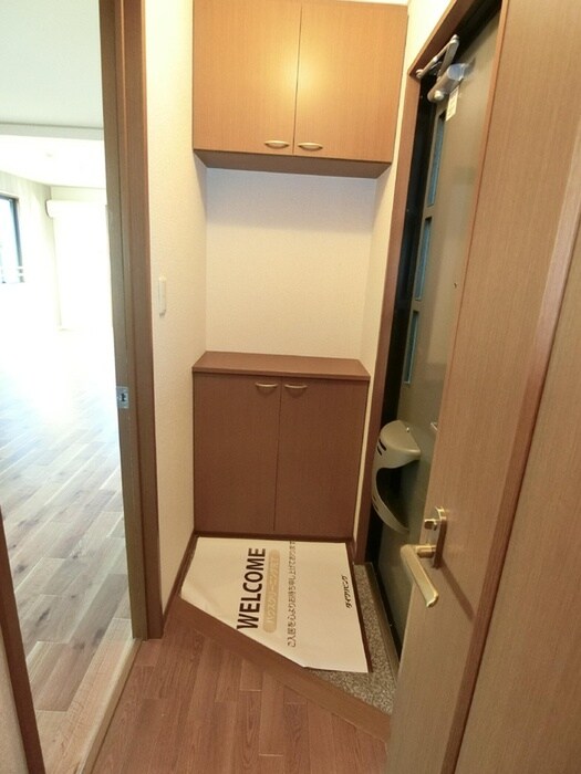 物件内観写真13　(靴箱)