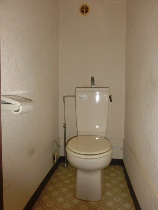 物件内観写真15　(トイレ)