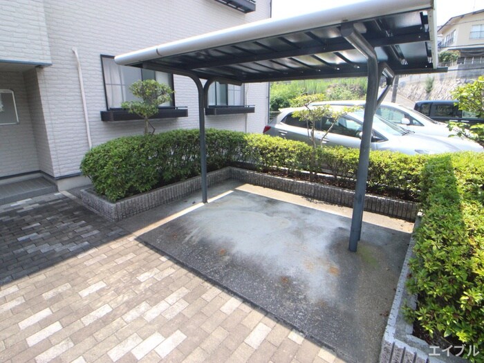 物件外観写真3　(駐輪場)