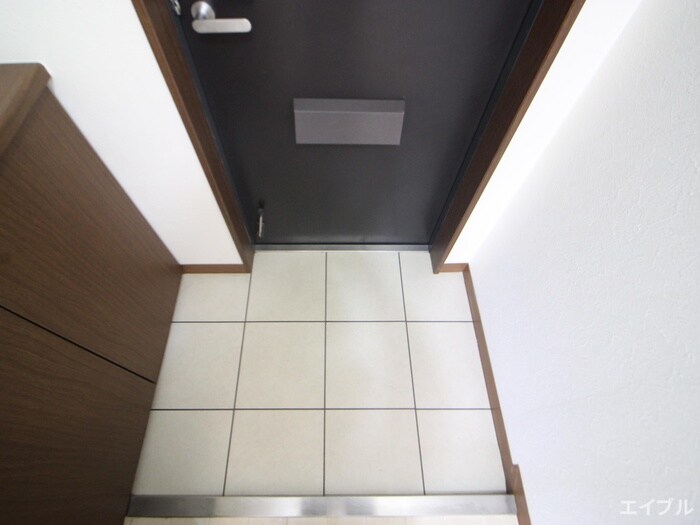 物件内観写真15　(玄関)