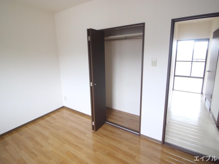 カルムハイツＭの収納