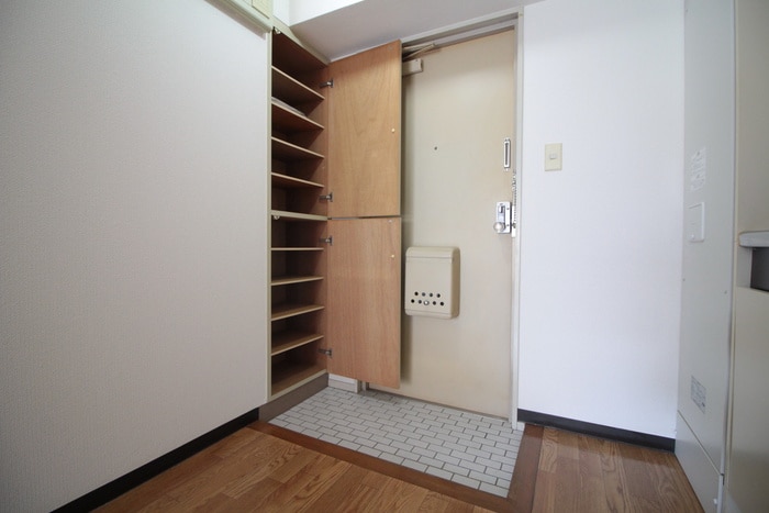 物件内観写真13　(靴箱)