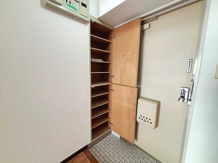 物件内観写真14　(靴箱)