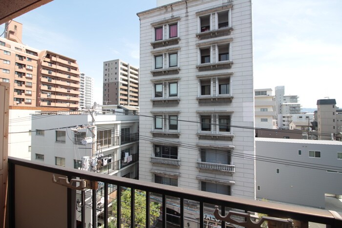 物件内観写真16　(室内からの展望)